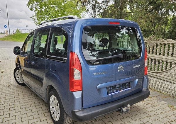 Citroen Berlingo cena 19900 przebieg: 240000, rok produkcji 2008 z Kostrzyn małe 277
